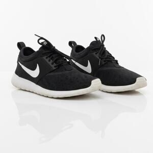 Nike Black & White Active Lace Up Lightweight Running Sneakers